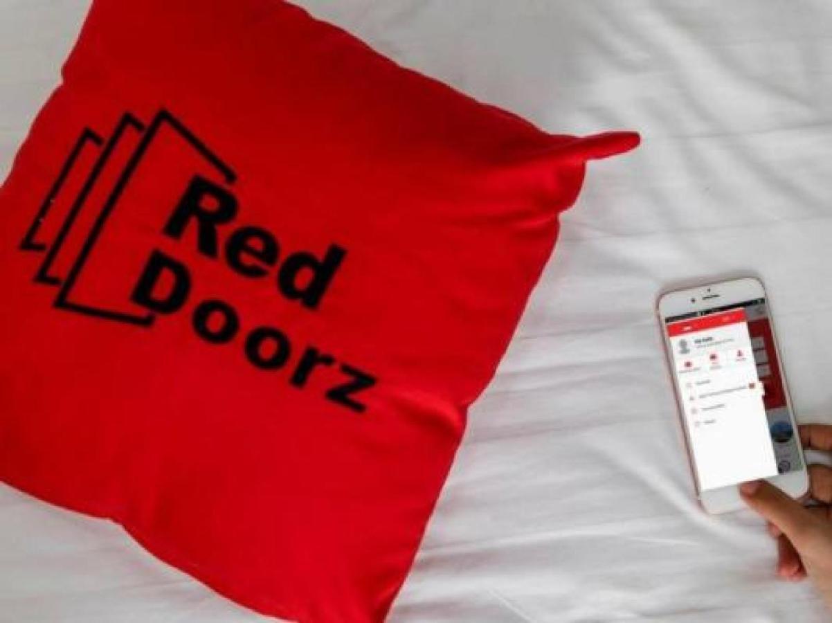 Reddoorz Near Hermes Place Polonia Medan Exteriér fotografie