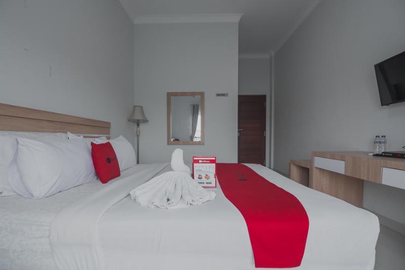 Reddoorz Near Hermes Place Polonia Medan Exteriér fotografie